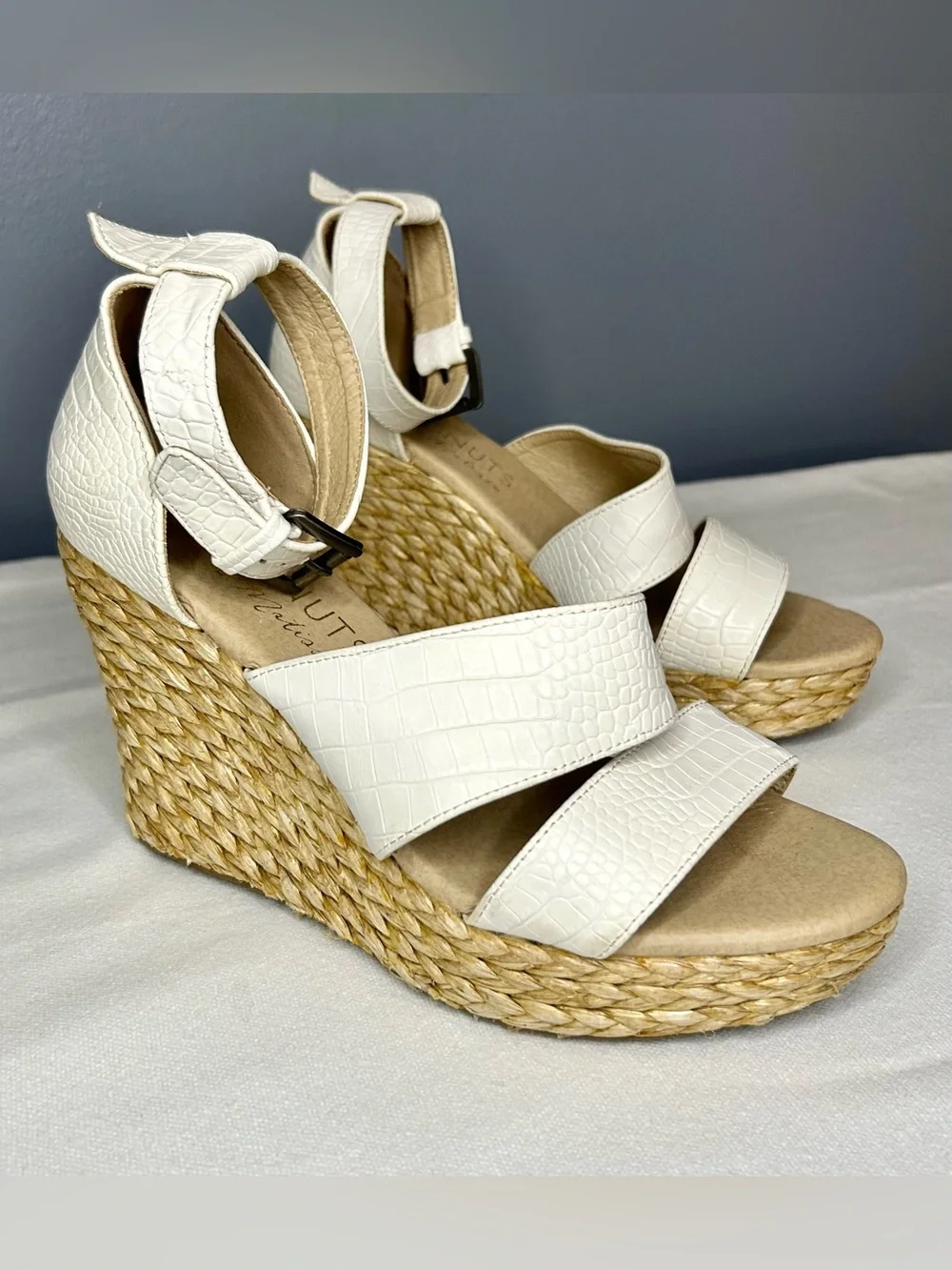 Coconuts By Matisse Mickie Sandals‎ Womens 9 / 40 White Croc Espadrille Wedge